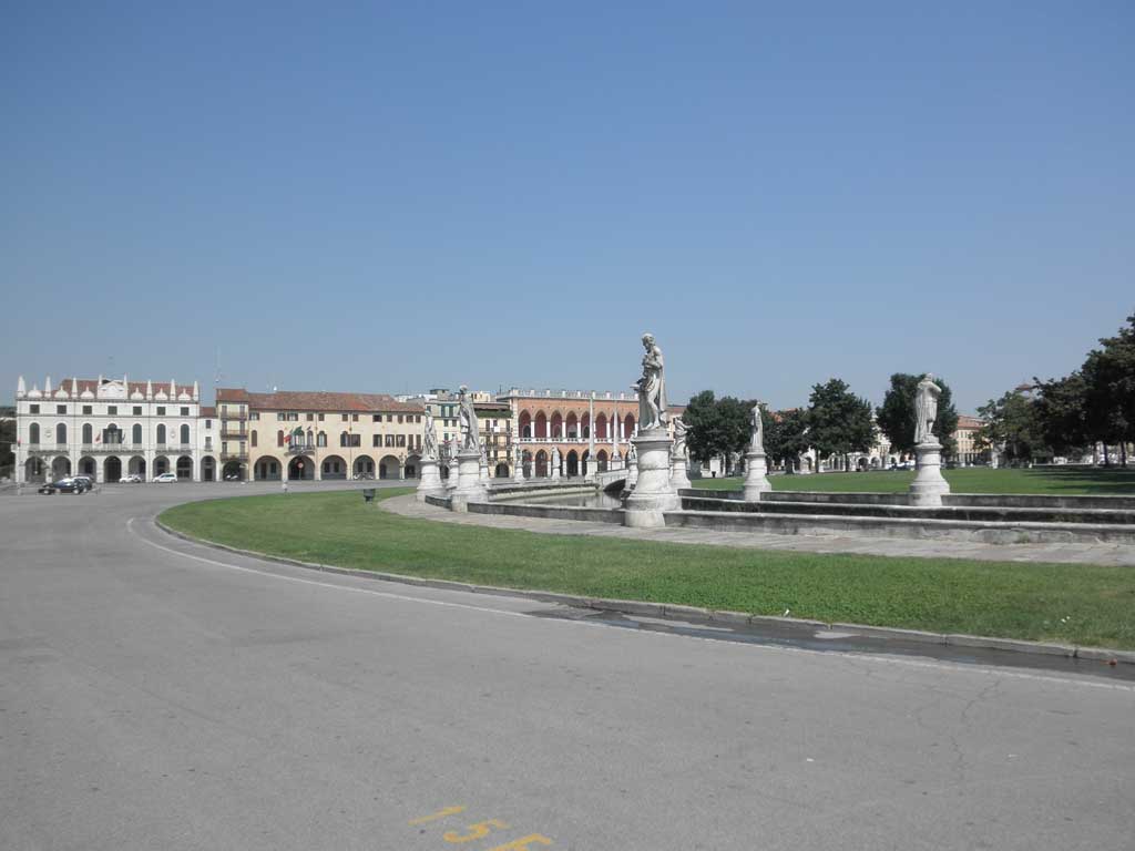 Prato della Valle en Padua- Italia