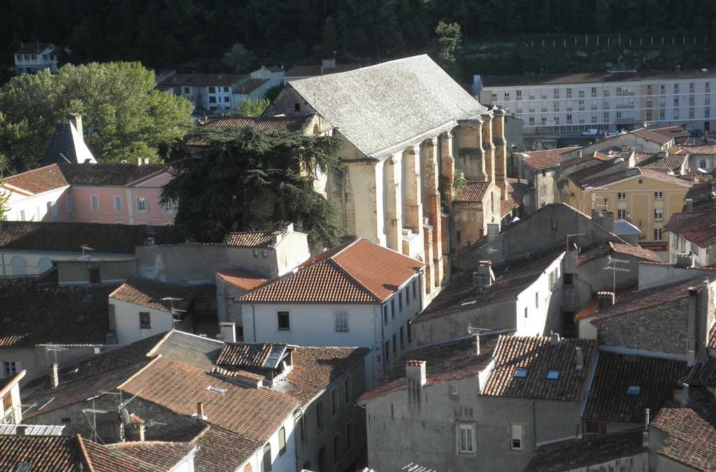 Adéntrate en la magia de Foix – Francia